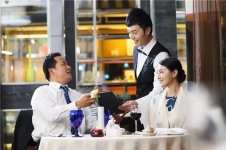 餐廳顧客說什么，你們在聽么？【重慶火鍋底料在哪里買】