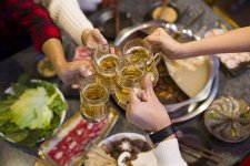 2019年的餐飲經營成本升高，餐飲保命線縮短【重慶火鍋底料批發(fā)工廠】