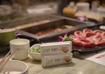 一項餐后服務(wù)讓150家餐廳成為“網(wǎng)紅”，它憑什么這么火爆？【重慶火鍋底料批發(fā)商城】