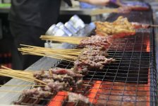 餐飲門店獲客難、成本高怎么解決？木屋燒烤總結(jié)出8個實(shí)戰(zhàn)經(jīng)驗(yàn)【最正宗的重慶火鍋底料】
