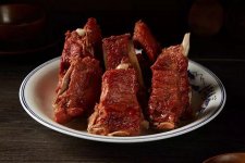十幾年的打拼積累，一年內(nèi)7家店全關(guān)卻靠4個(gè)“變”讓品牌起死回生【重慶最有名的火鍋底料】