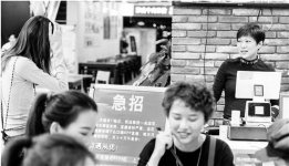 直播賣(mài)衣服能賣(mài)到上萬(wàn)，延續(xù)“媽媽的味道”應(yīng)該也行【重慶火鍋底料廠(chǎng)家】