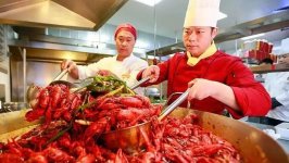 做對這三件事，餐廳恢復(fù)營業(yè)后不愁沒顧客火鍋底料批發(fā)廠家直銷