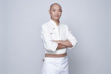成了他唯一的理想。到現(xiàn)在，他已經(jīng)是一個(gè)成功的餐飲企業(yè)董事長(zhǎng)【重慶火鍋底料批發(fā)官網(wǎng)】