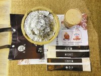 30多元的外賣送了口砂鍋外賣行業(yè)開搶“包裝賽道”？【火鍋底料批發(fā)廠家直銷】