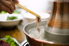 現(xiàn)炒”快餐是機(jī)遇還是坑？【重慶火鍋底料批發(fā)商城】