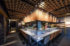 敗退的日韓料理，年輕人不再愛了？年因為疫情關(guān)店退出中國市場的日本大眾居酒屋連鎖品牌“和民”旗下的炸雞品牌在上海開業(yè)，此舉被解讀為是和民重