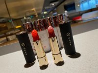 做彩妝、推耳飾、出包包……海底撈的“無邊界”有多厲害？