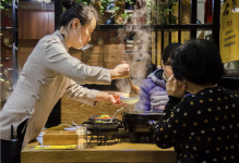 十年三次轉(zhuǎn)型，百店規(guī)模的九鍋一堂為啥要做重慶菜？