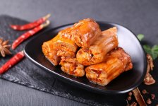 零食正餐化推動(dòng)正餐零食化？滿足餐飲需求得正餐、非正餐一手抓？