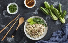 老鄉(xiāng)雞、老娘舅劍指A股，誰將成為“新中式快餐第一股”？