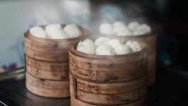 包子鋪現(xiàn)排隊(duì)狂潮，它或?qū)⑹?022年最火爆的餐飲賽道？
