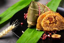 五芳齋：粽子與快餐，一山不容“二虎”