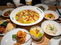 內(nèi)地餐飲新消費(fèi)，復(fù)制到香港源自北京的貓抓烤肉，都如雨后春筍般在這里冒了出來(lái)